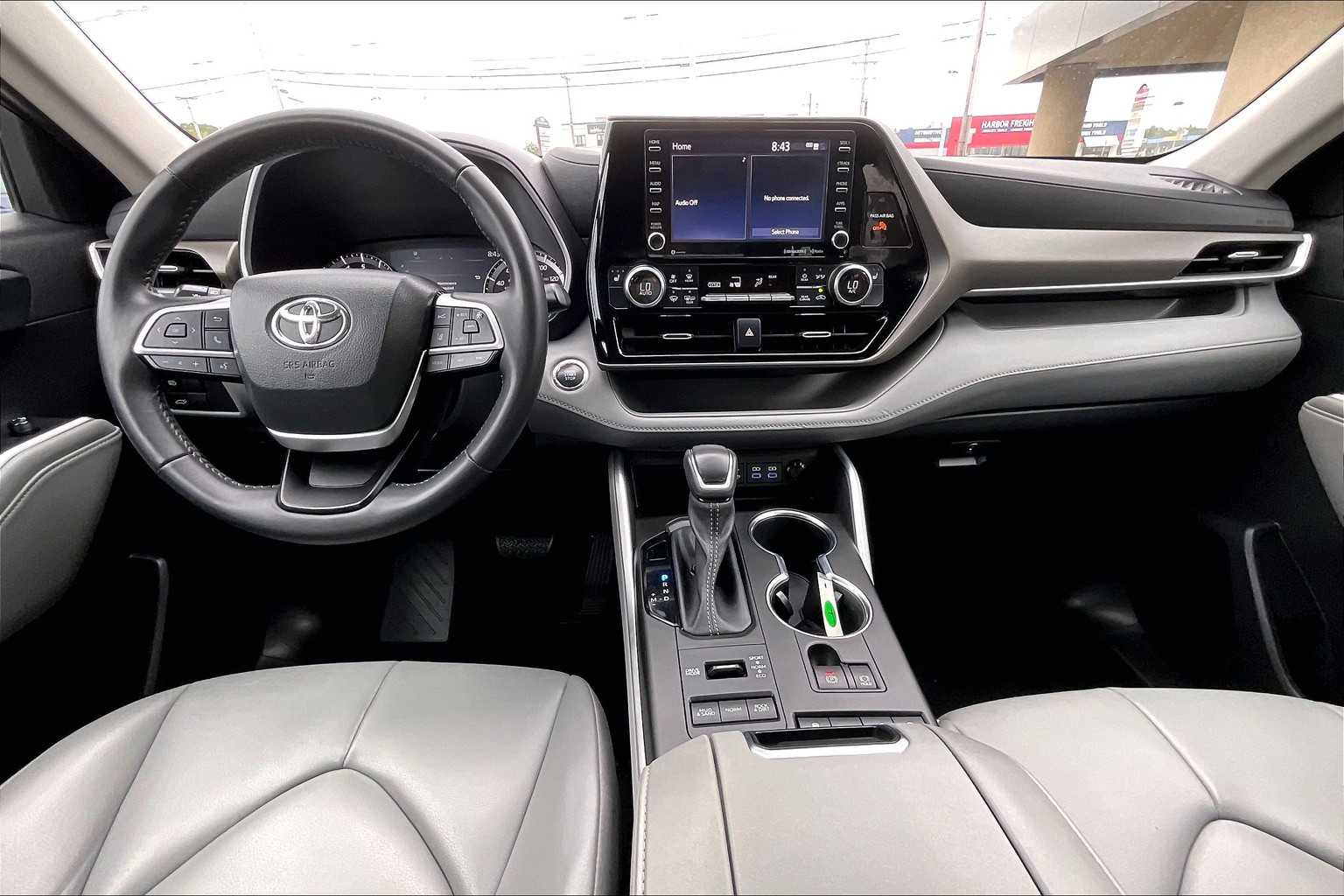 2022 Toyota Highlander XLE - Photo 21