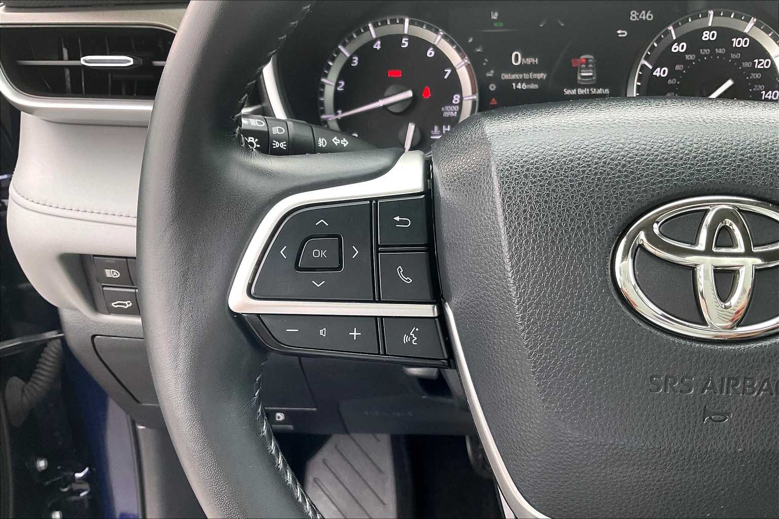 2022 Toyota Highlander XLE - Photo 23