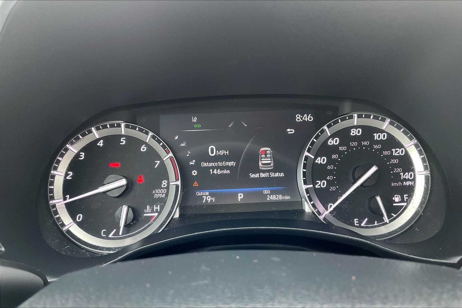 2022 Toyota Highlander XLE - Photo 25