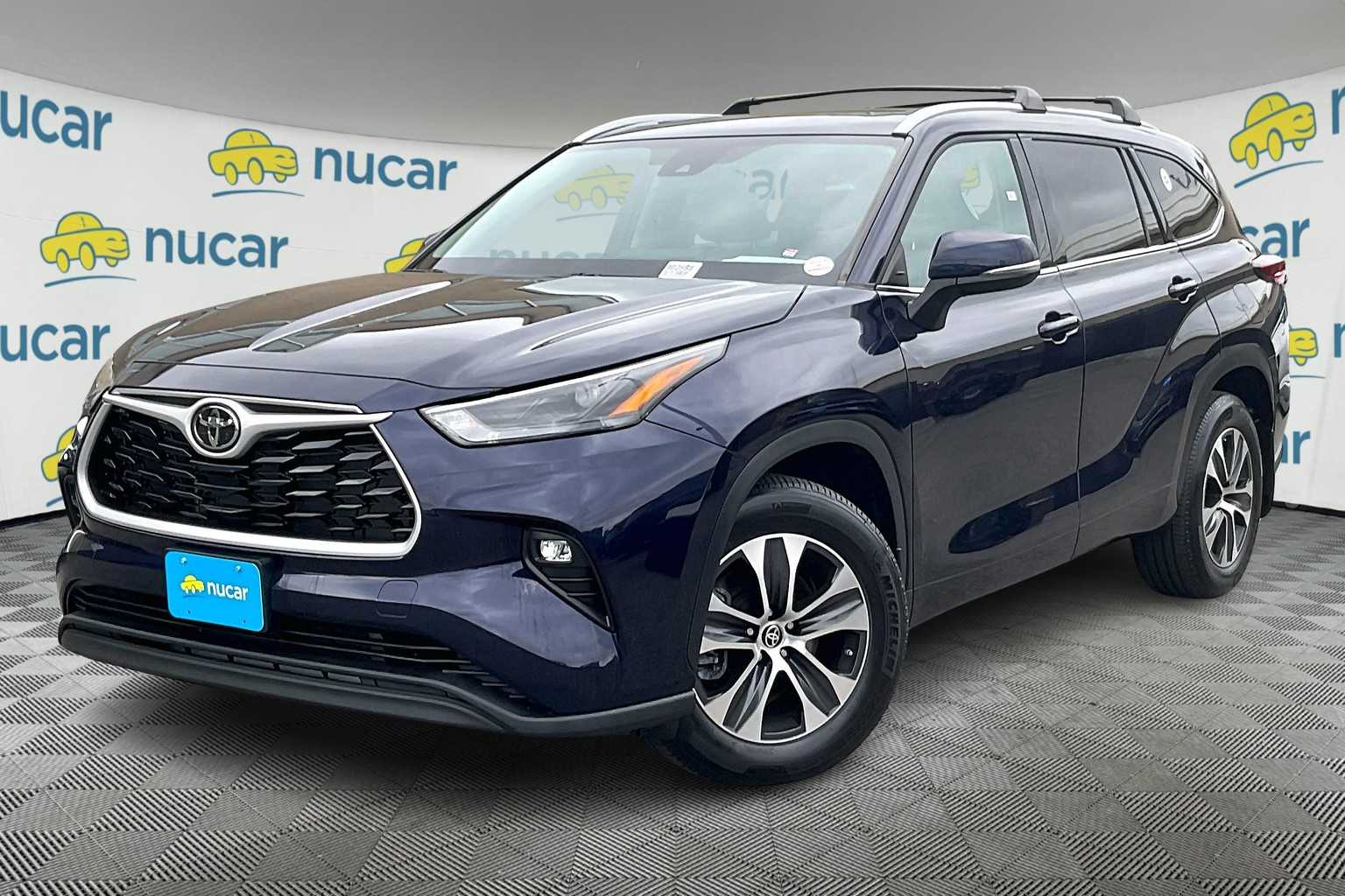 2022 Toyota Highlander XLE - Photo 3