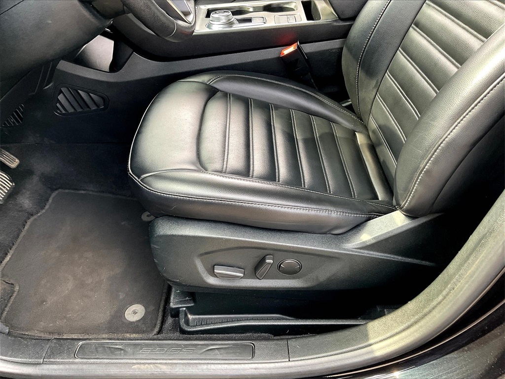 2022 Ford Edge SEL - Photo 33