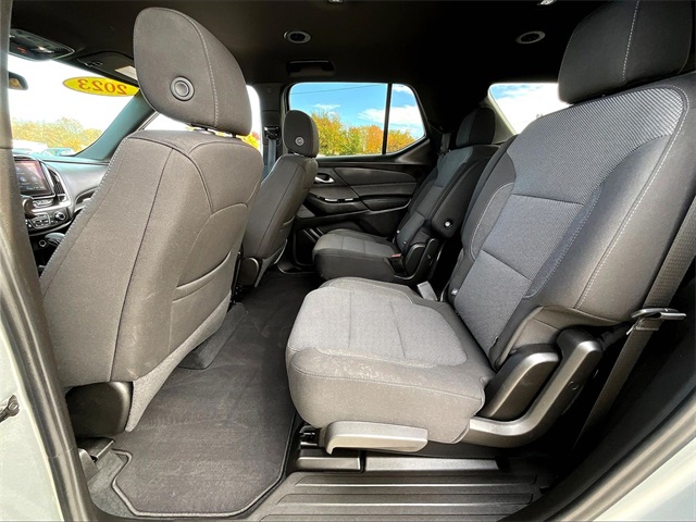 2023 Chevrolet Traverse LT - Photo 14