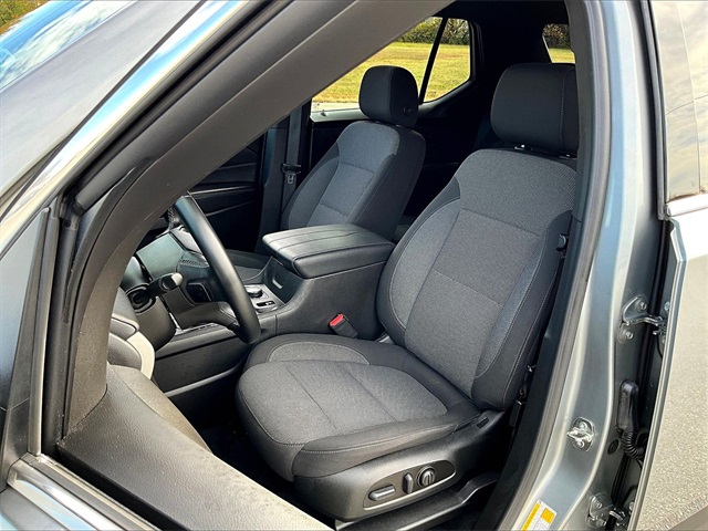 2023 Chevrolet Traverse LT - Photo 10