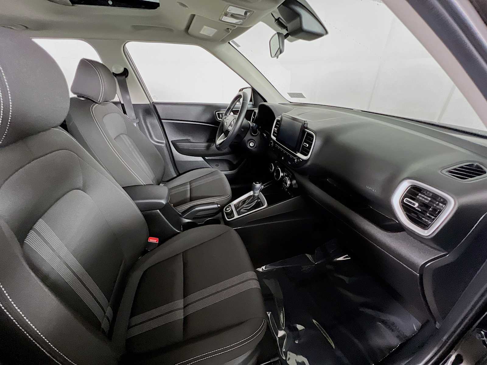 2022 Hyundai Venue SEL - Photo 27