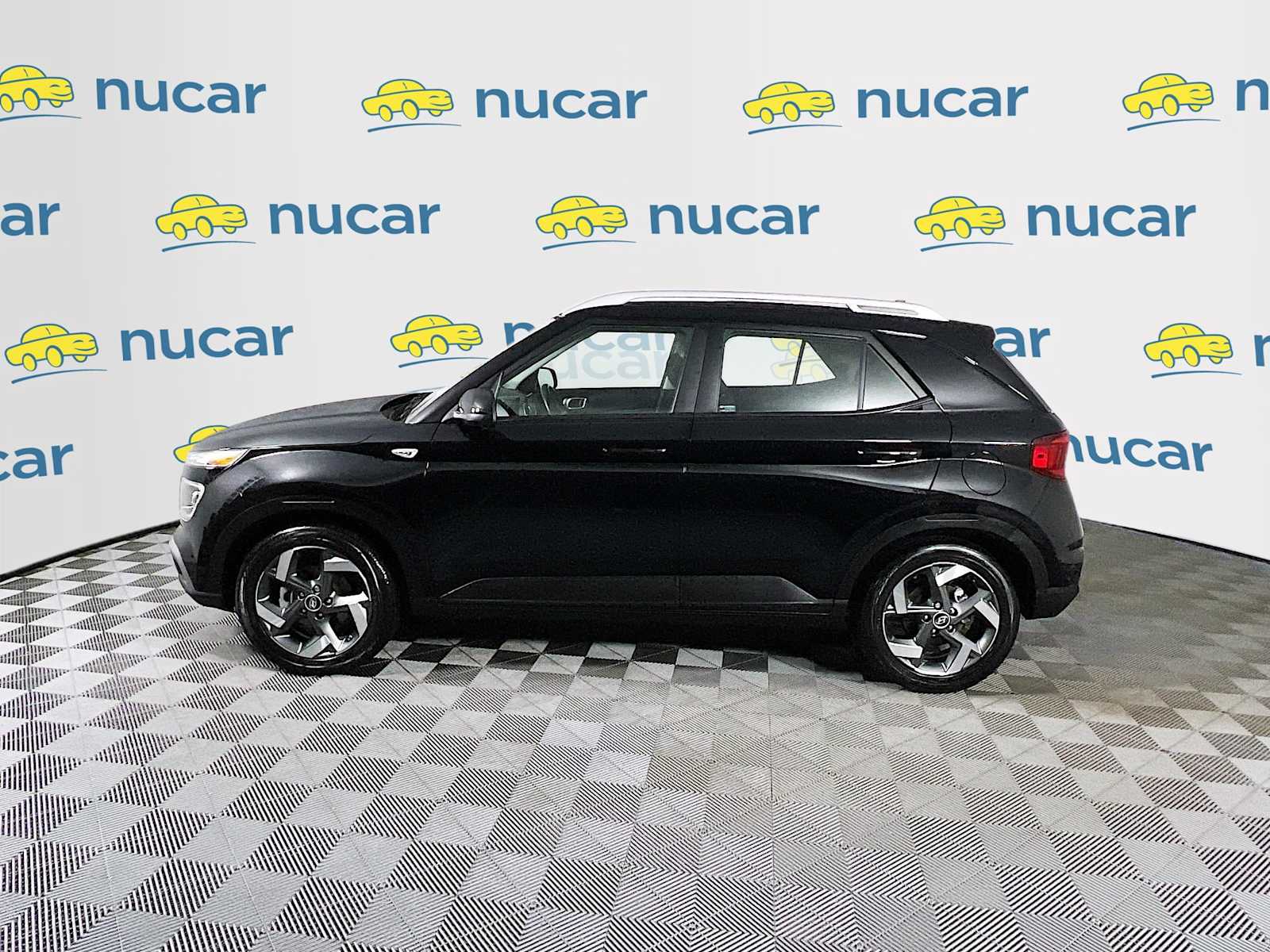 2022 Hyundai Venue SEL - Photo 4