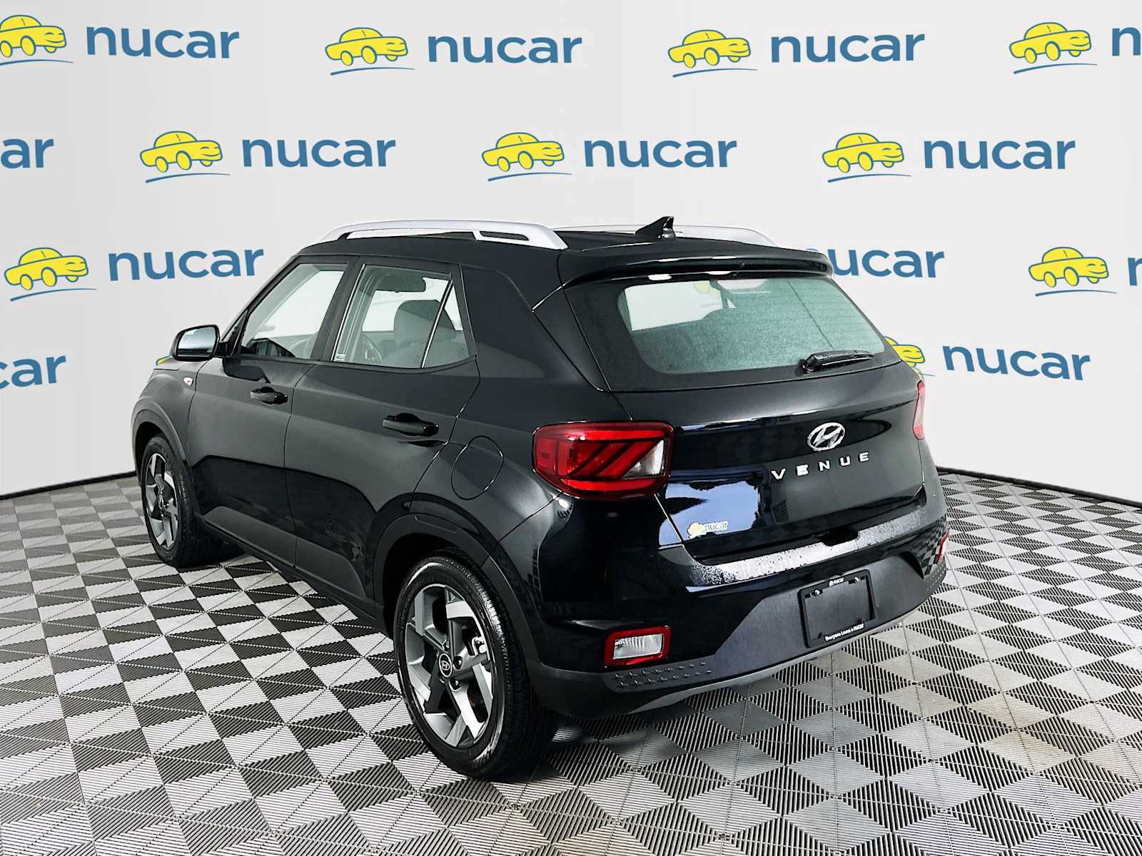 2022 Hyundai Venue SEL - Photo 5