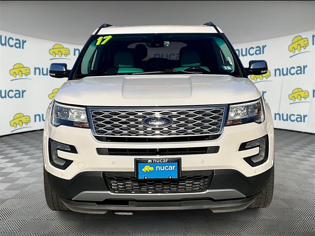2017 Ford Explorer Platinum - Photo 2