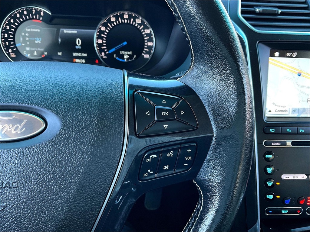 2017 Ford Explorer Platinum - Photo 24