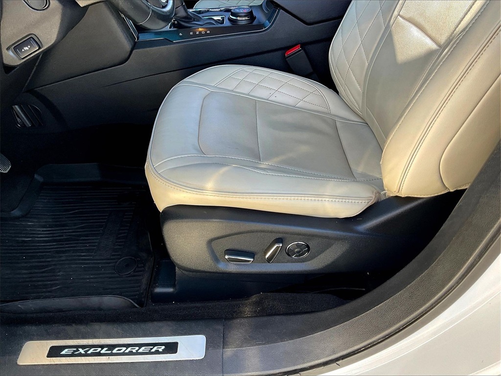 2017 Ford Explorer Platinum - Photo 36