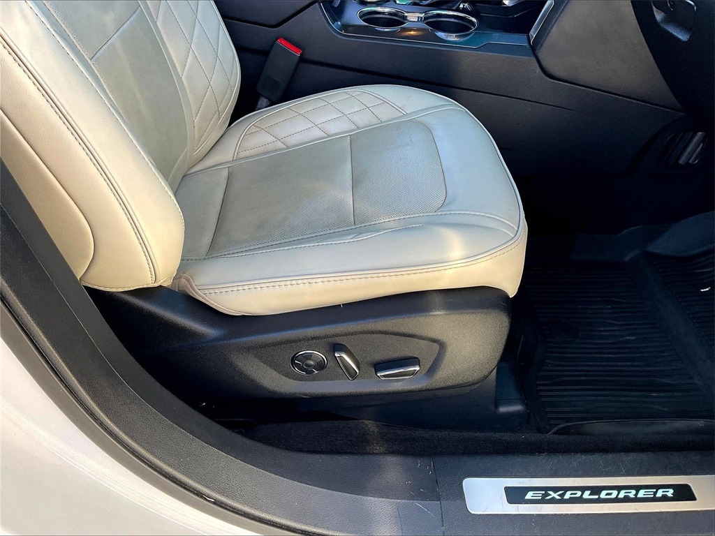 2017 Ford Explorer Platinum - Photo 39