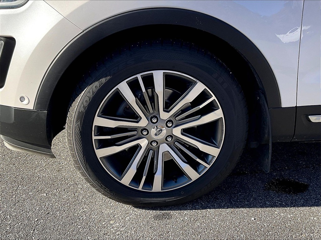 2017 Ford Explorer Platinum - Photo 7