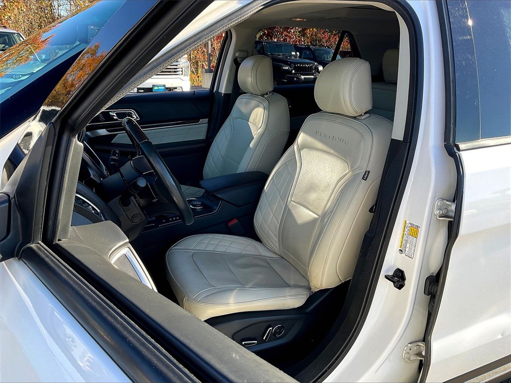 2017 Ford Explorer Platinum - Photo 9