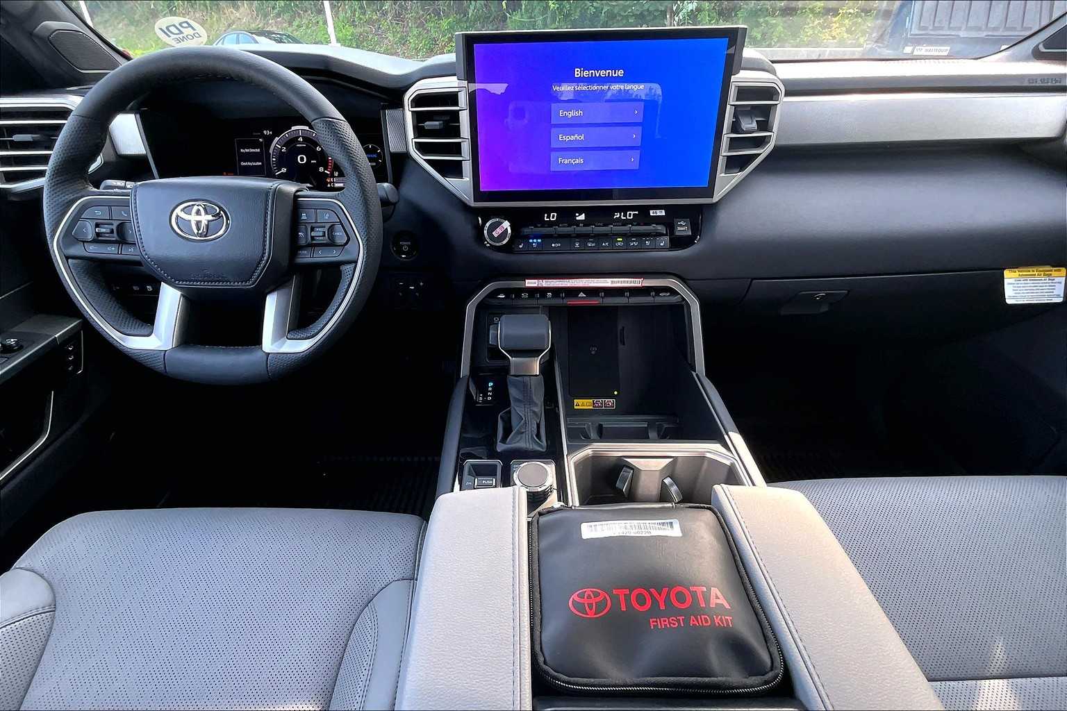 2025 Toyota Tundra Limited Hybrid - Photo 12