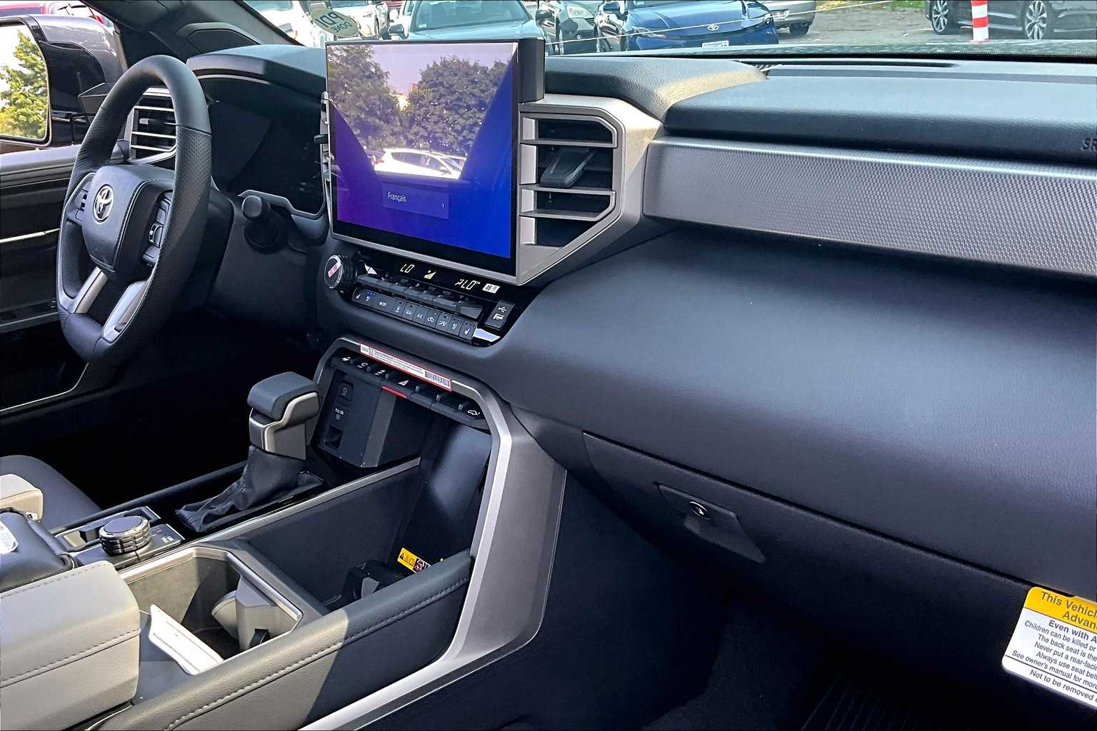 2025 Toyota Tundra Limited Hybrid - Photo 10
