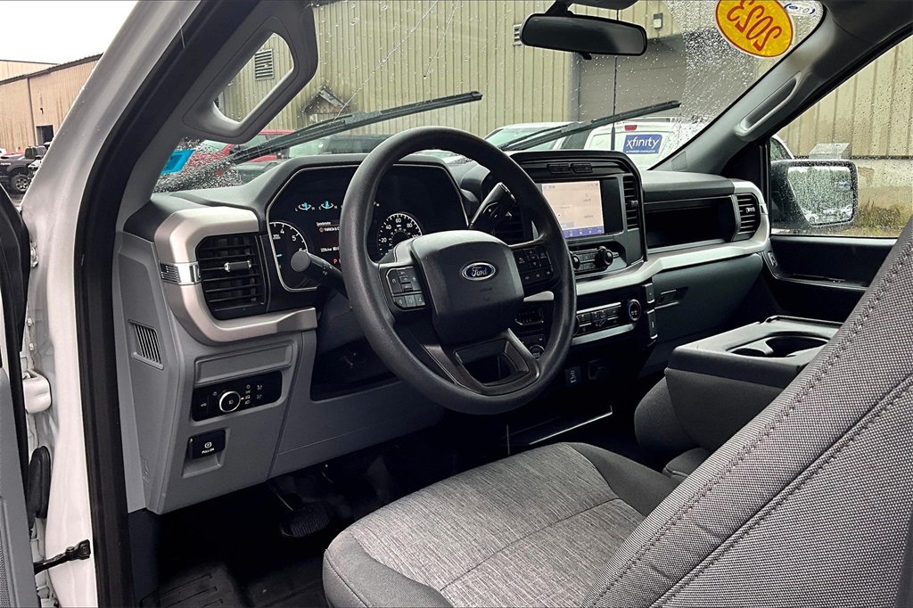 2023 Ford F-150 XL - Photo 8