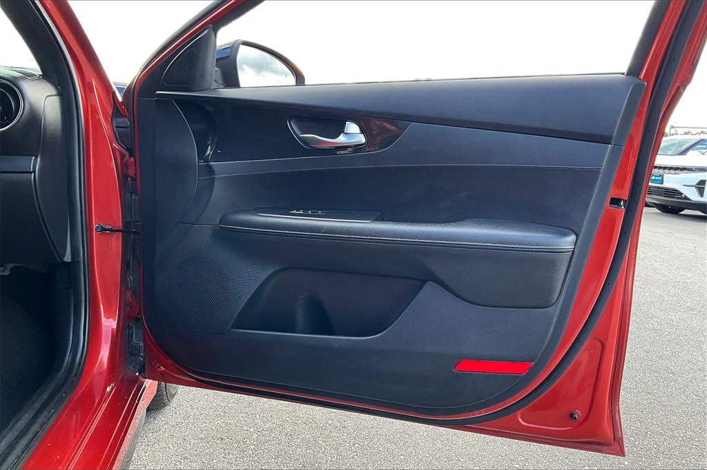 2021 Kia Forte GT-Line - Photo 11