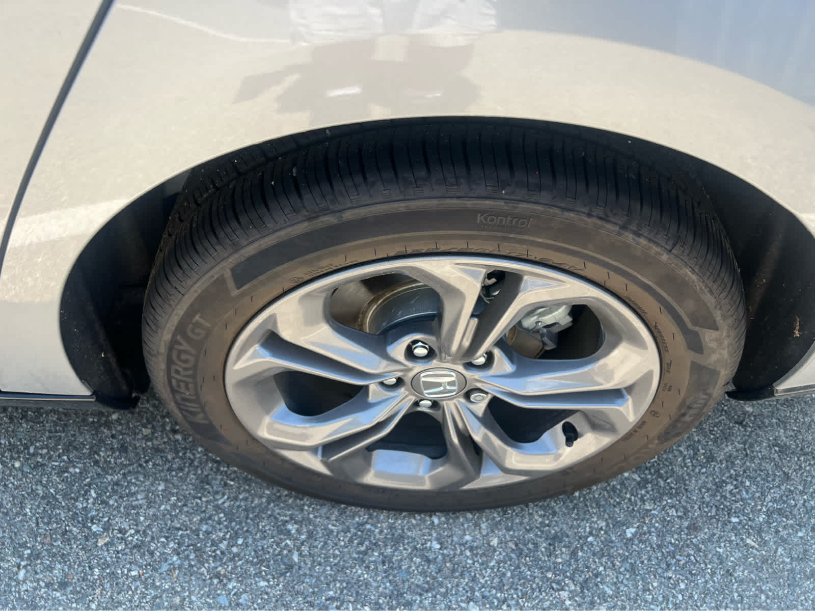 2023 Honda Accord Hybrid EX-L - Photo 13