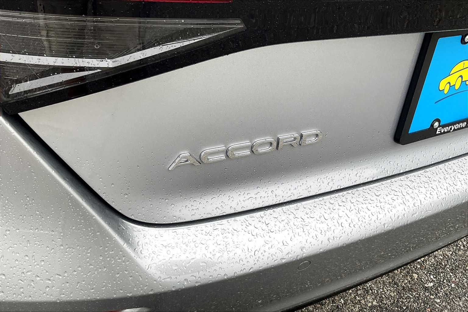 2023 Honda Accord Hybrid EX-L - Photo 28