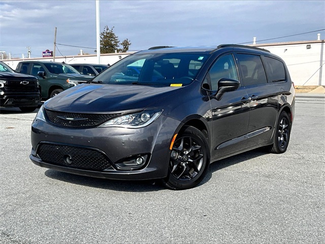 2020 Chrysler Pacifica Touring L Plus - Photo 2