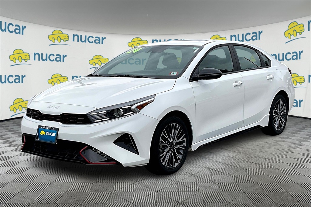 2024 Kia Forte GT-Line - Photo 3