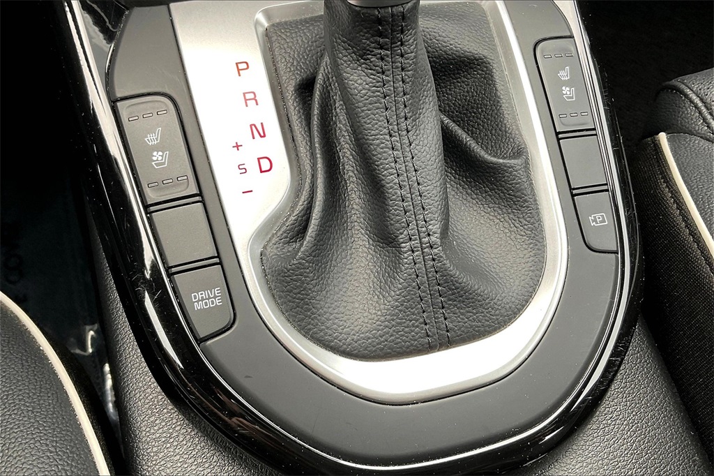 2024 Kia Forte GT-Line - Photo 34