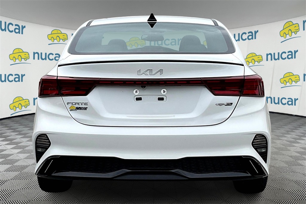 2024 Kia Forte GT-Line - Photo 5