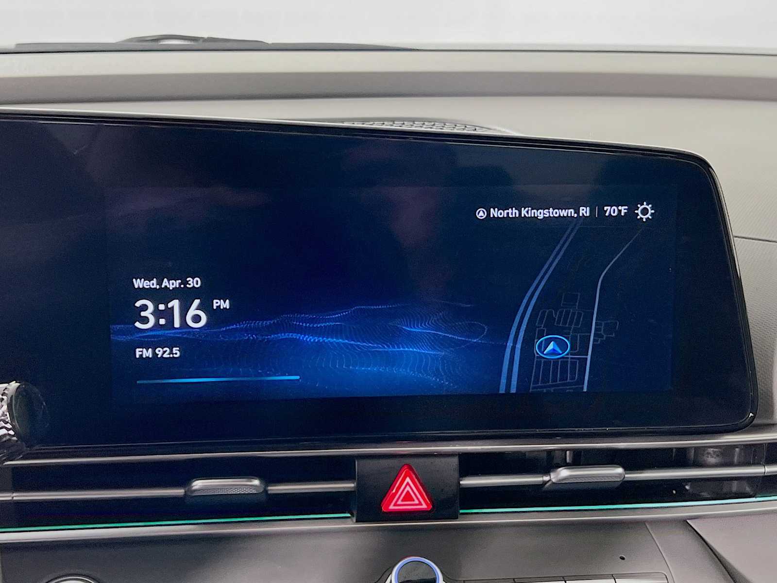 2024 Hyundai Elantra SEL - Photo 13