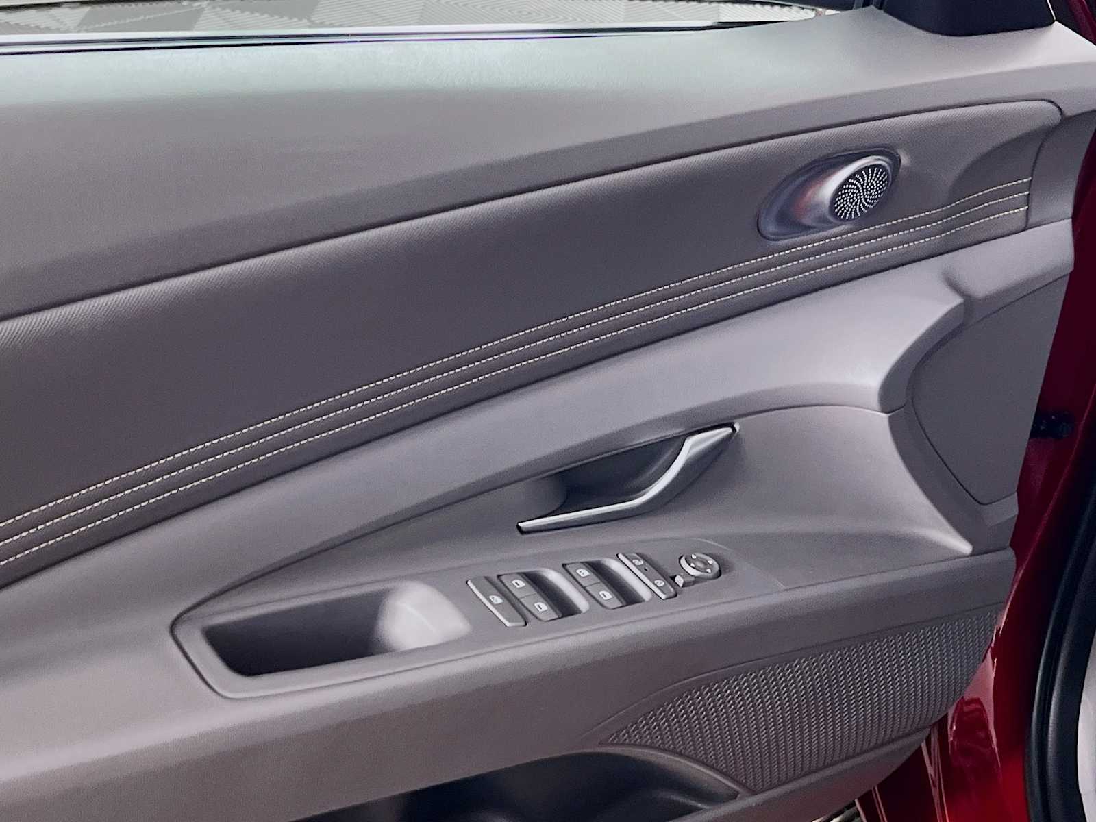 2024 Hyundai Elantra SEL - Photo 18