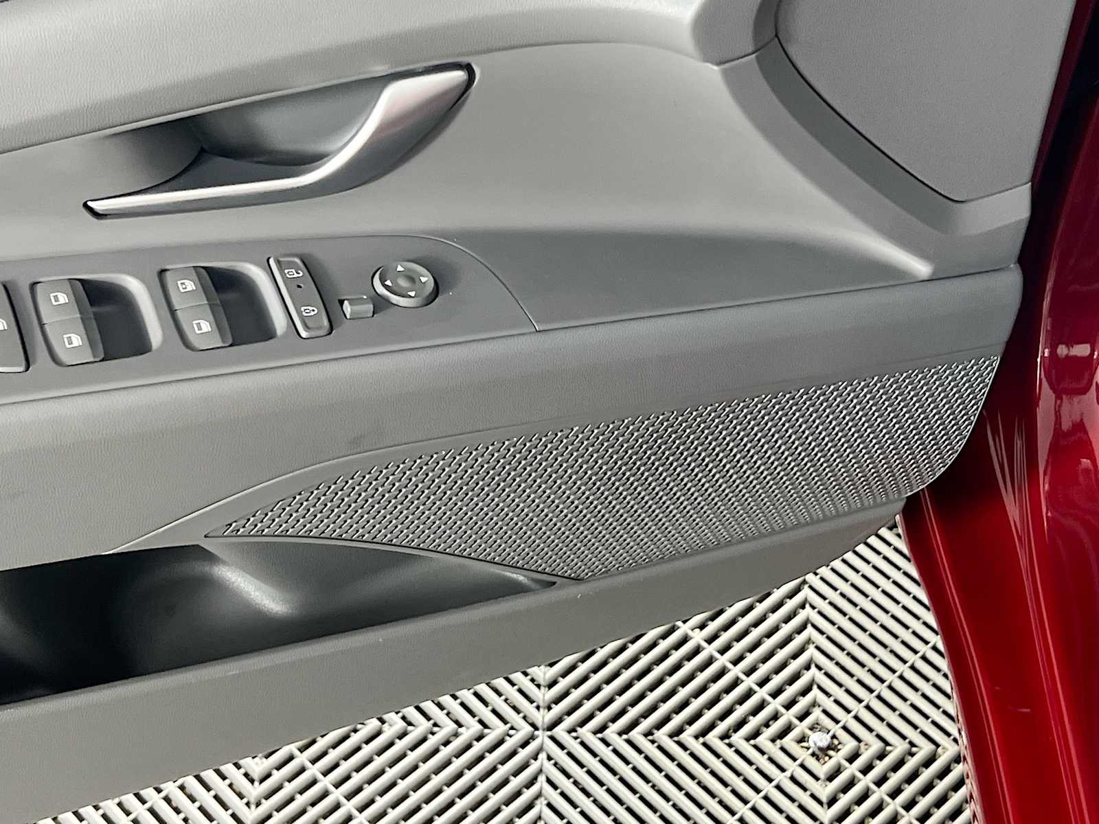 2024 Hyundai Elantra SEL - Photo 19