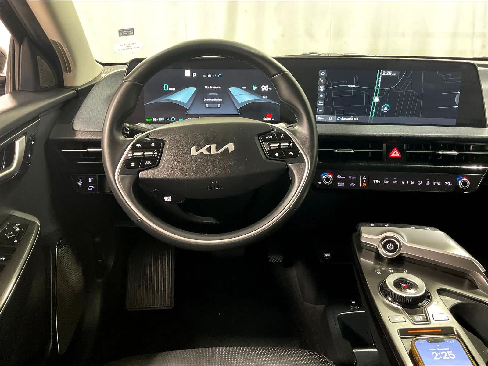 2023 Kia EV6 Wind - Photo 18