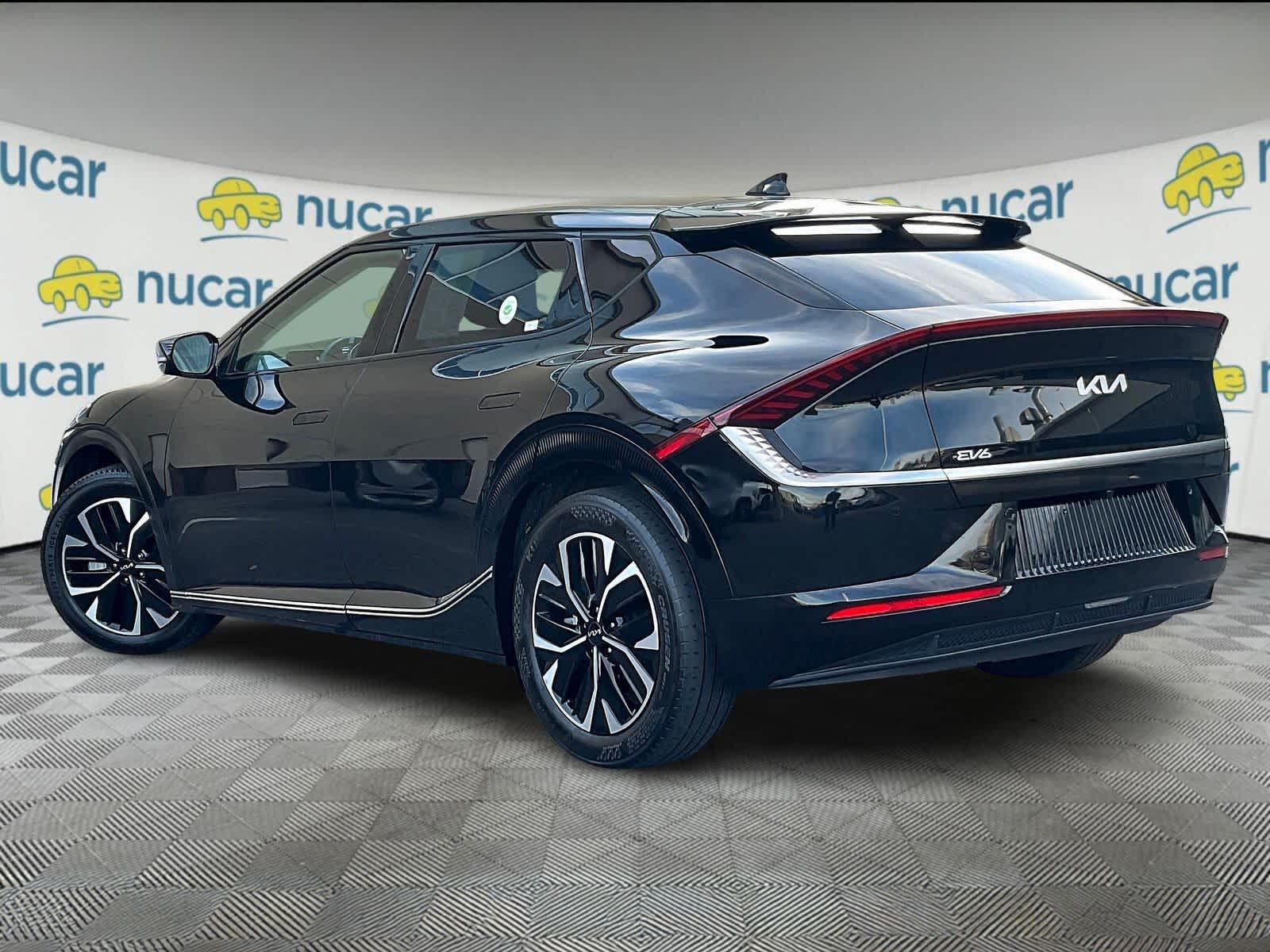 2023 Kia EV6 Wind - Photo 4