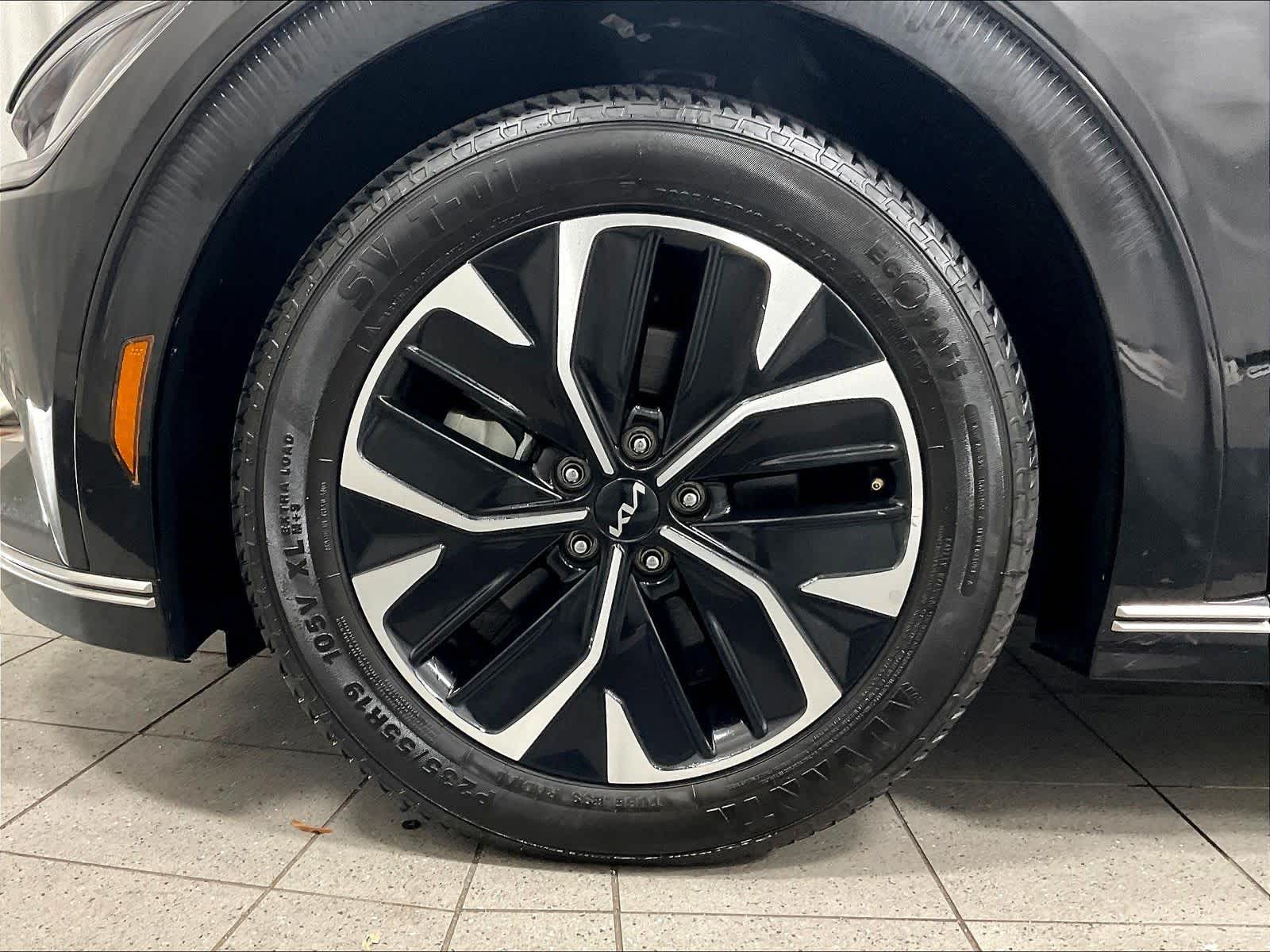 2023 Kia EV6 Wind - Photo 7