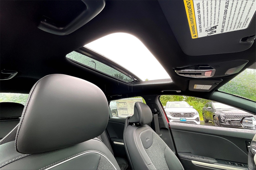 2025 Kia K4 GT-Line - Photo 18