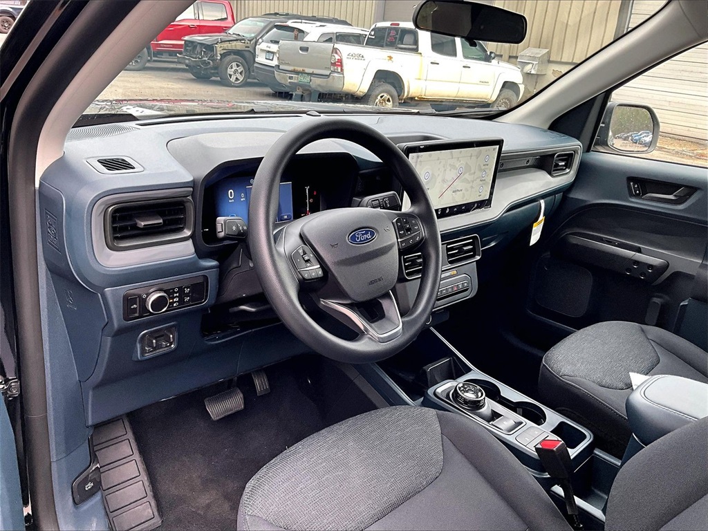 2025 Ford Maverick XL - Photo 7