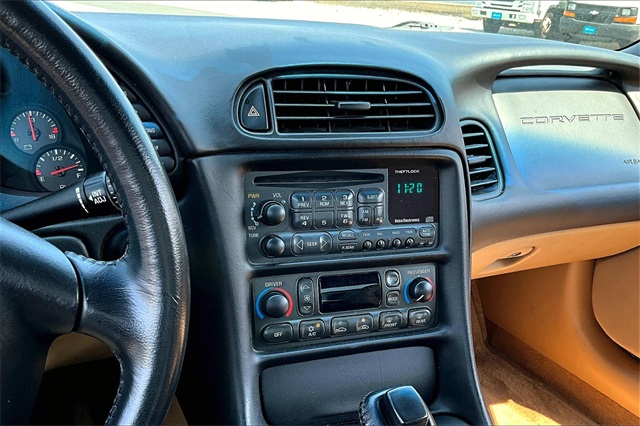 2004 Chevrolet Corvette Base - Photo 15