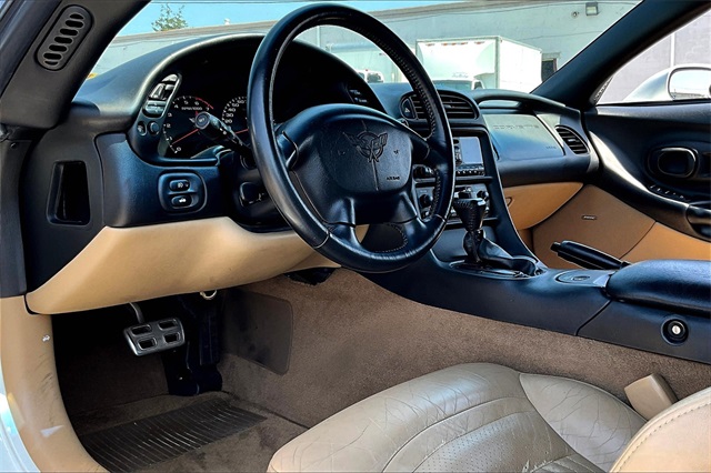 2004 Chevrolet Corvette Base - Photo 8