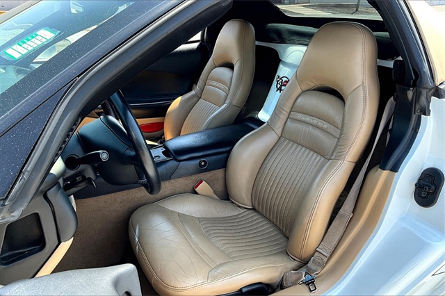 2004 Chevrolet Corvette Base - Photo 10
