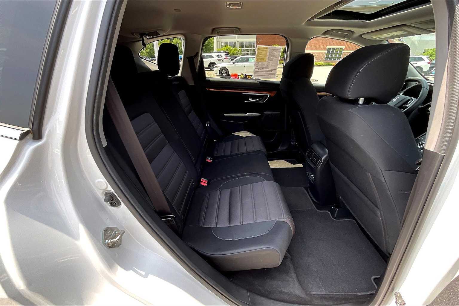2019 Honda CR-V EX - Photo 16