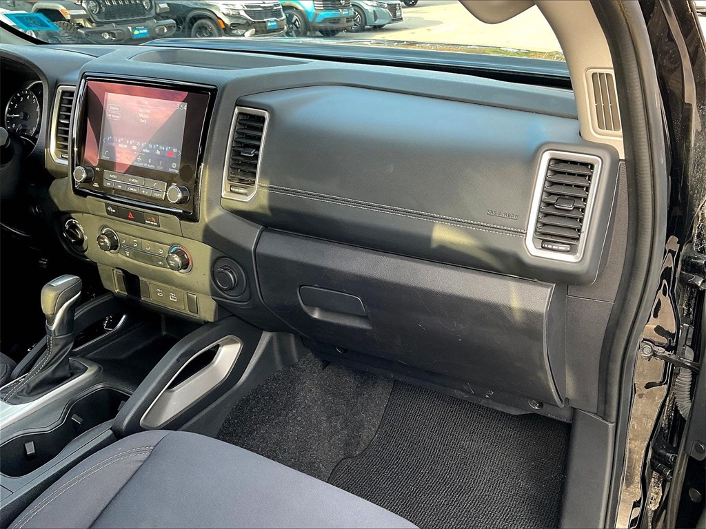 2023 Nissan Frontier SV - Photo 12