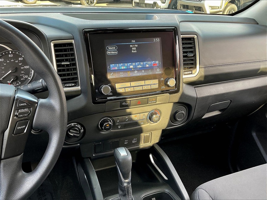 2023 Nissan Frontier SV - Photo 17