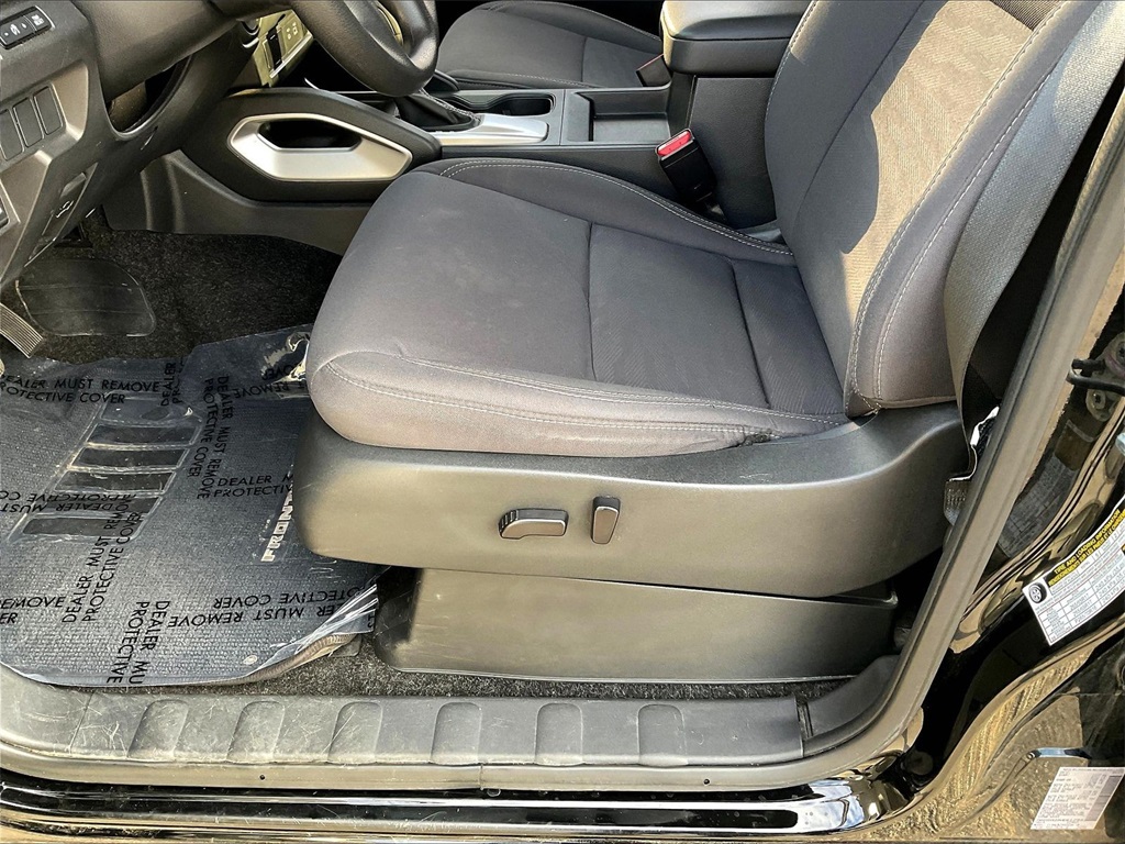 2023 Nissan Frontier SV - Photo 32