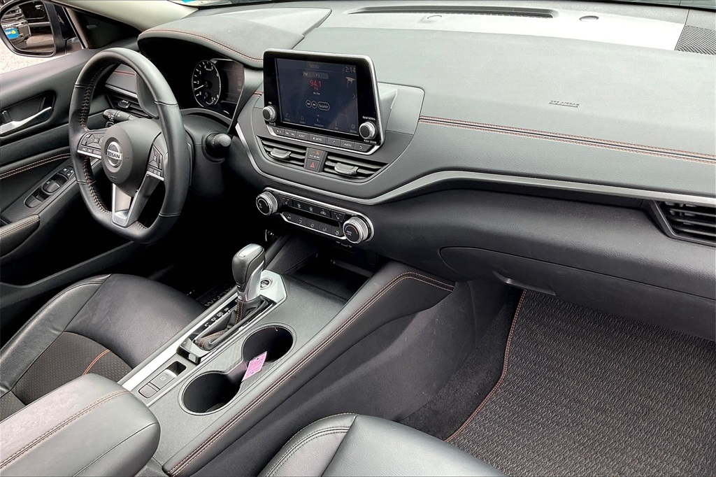 2022 Nissan Altima 2.5 SR - Photo 13