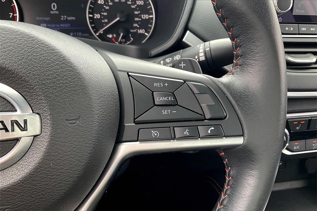 2022 Nissan Altima 2.5 SR - Photo 23