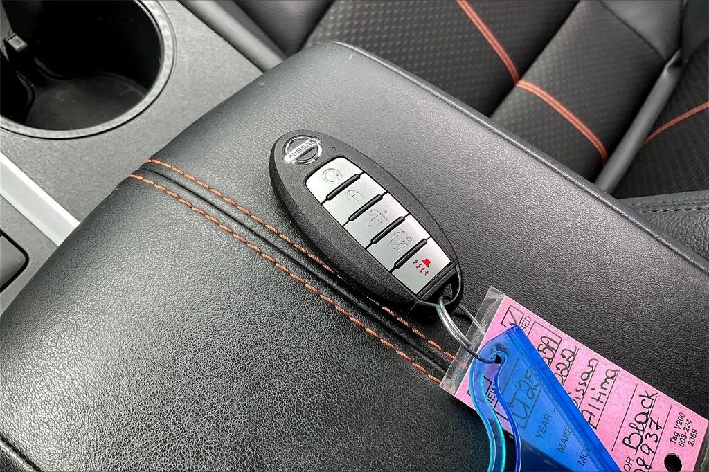 2022 Nissan Altima 2.5 SR - Photo 28