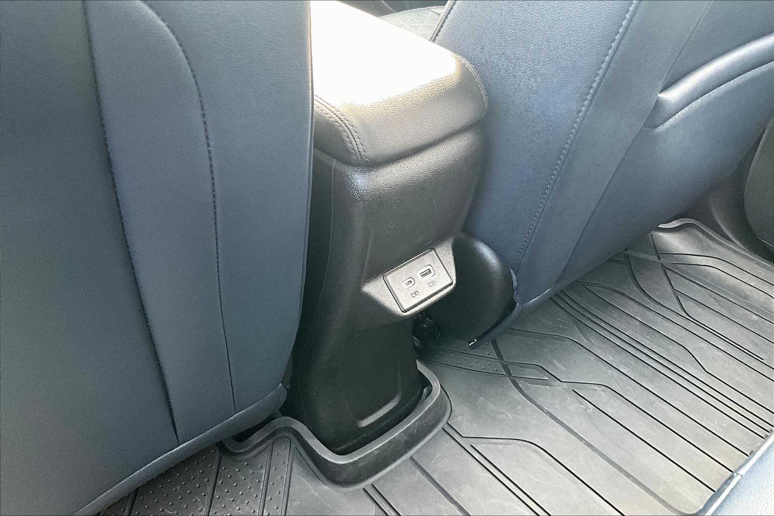 2023 Chevrolet Bolt EUV Premier - Photo 28