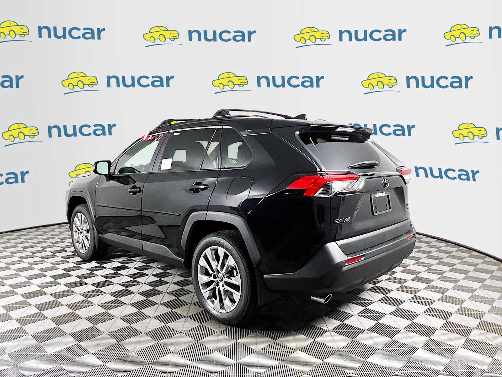 2025 Toyota RAV4 XLE Premium - Photo 4