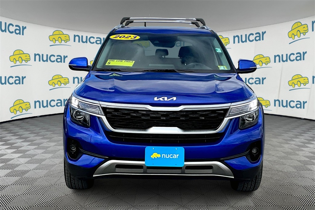 2023 Kia Seltos EX - Photo 2
