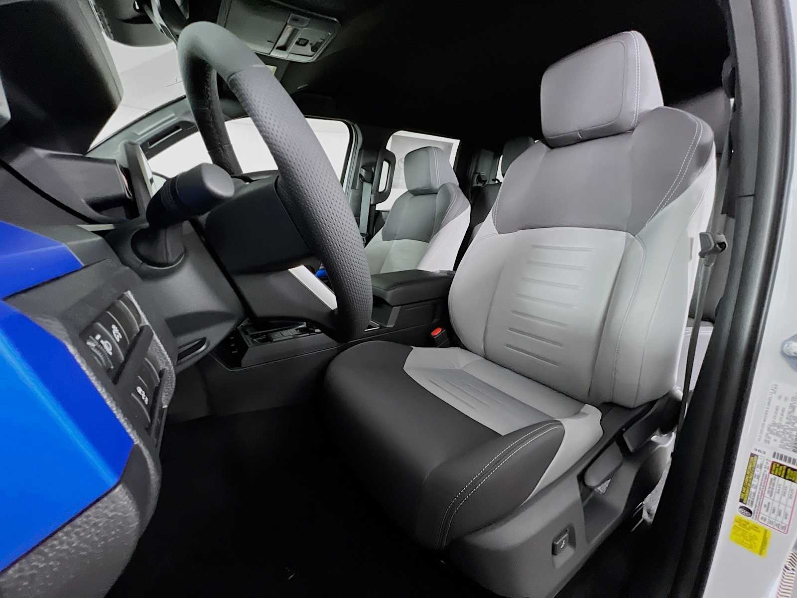 2025 Toyota Tacoma TRD Sport - Photo 12
