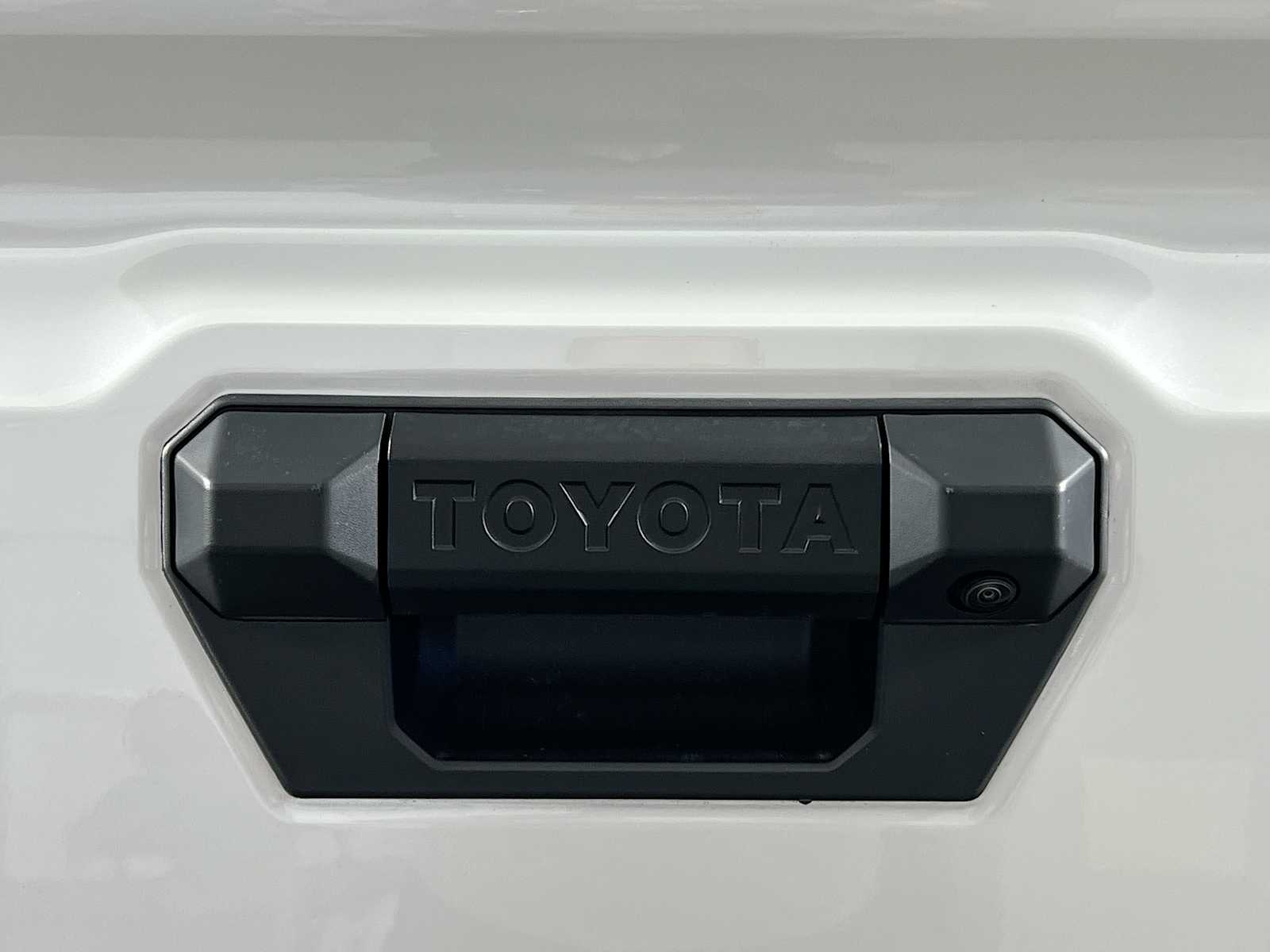 2025 Toyota Tacoma TRD Sport - Photo 17