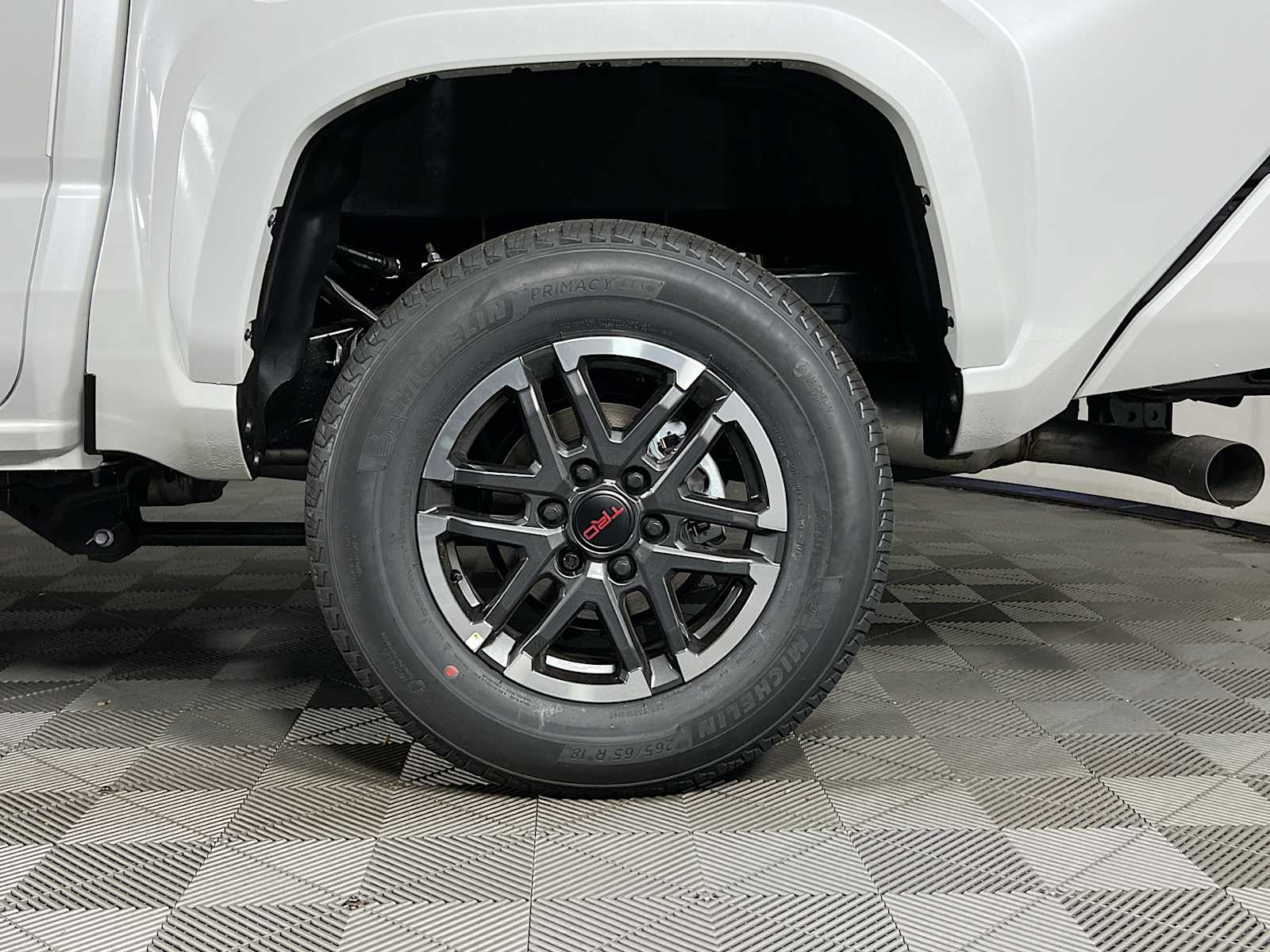 2025 Toyota Tacoma TRD Sport - Photo 18